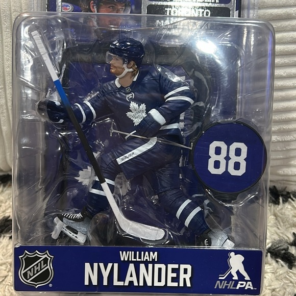 Toronto Maple Leafs Action Figure - William Nylander - NWT - Picture 3 of 5